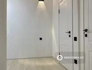 2-комнатная квартира, этаж 3 из 9, 70 м², На длительный срок, миниатюра 11
