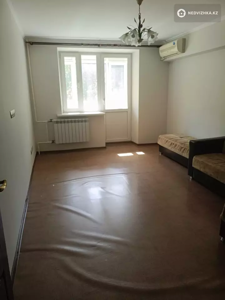 2-бөлмелі пәтер, қабат 3 барлық қабат саны 5, 52 м²