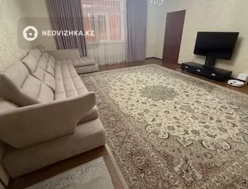 5-комнатный дом, 10 соток, 300 м²