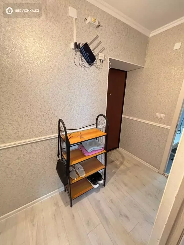 1-комнатная квартира, этаж 3 из 5, 50 м², Посуточно, фотография 5