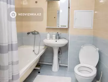 1-комнатная квартира, этаж 3 из 5, 50 м², Посуточно, миниатюра 6