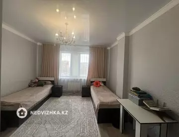 3-комнатная квартира, этаж 3 из 7, 78 м², миниатюра 1