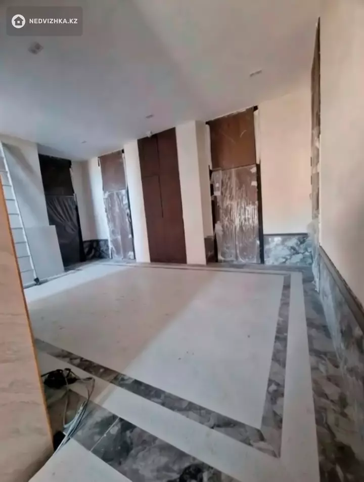 2-комнатная квартира, этаж 2 из 5, 85 м², фотография 3