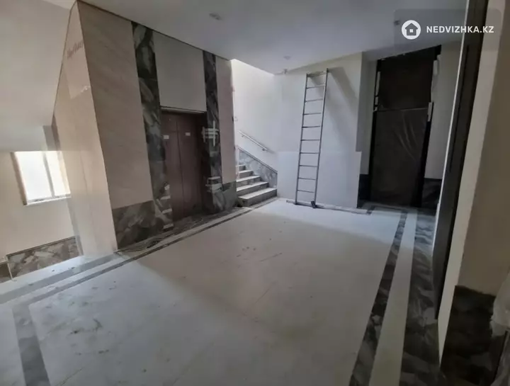 2-комнатная квартира, этаж 2 из 5, 85 м², фотография 4