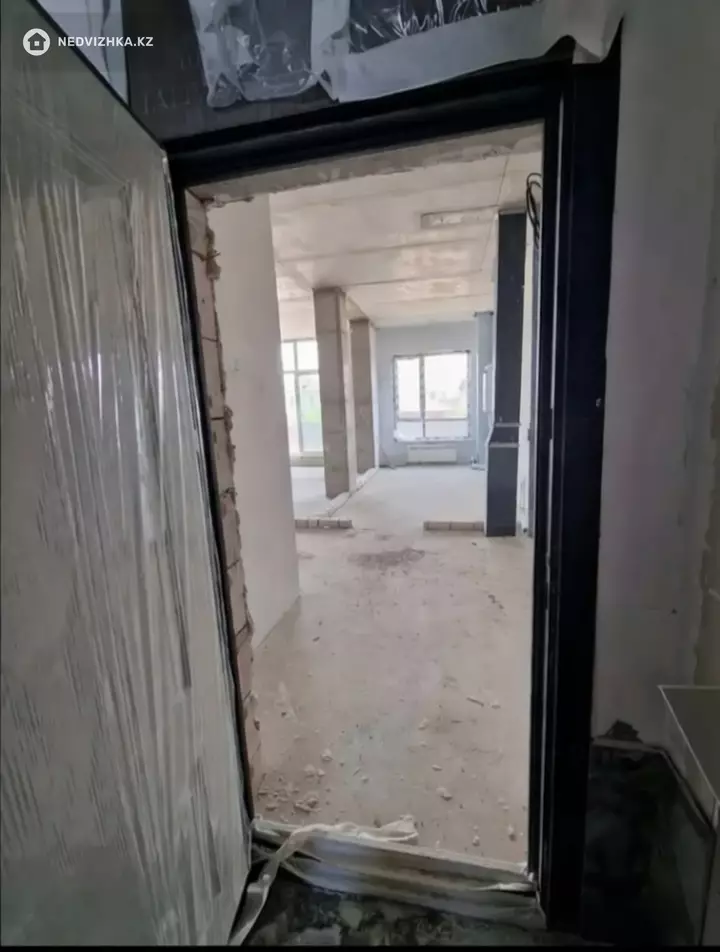 2-комнатная квартира, этаж 2 из 5, 85 м², фотография 5