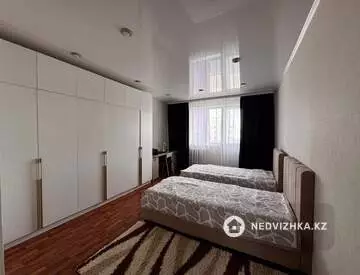 3-комнатная квартира, этаж 3 из 5, 82 м², миниатюра 8