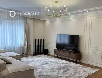 4-комнатная квартира, этаж 6 из 10, 140 м²