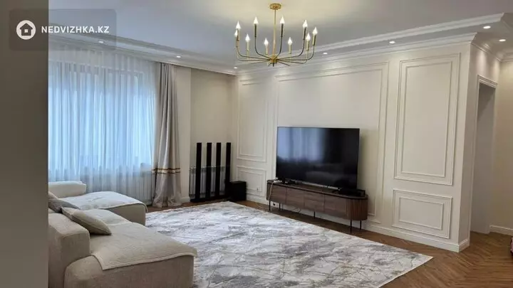 4-комнатная квартира, этаж 6 из 10, 140 м², фотография 4