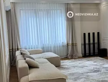 4-комнатная квартира, этаж 6 из 10, 140 м²