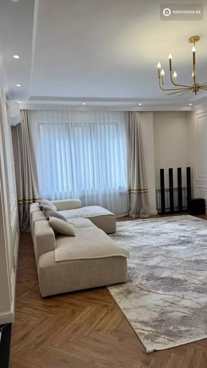 4-комнатная квартира, этаж 6 из 10, 140 м², фотография 3