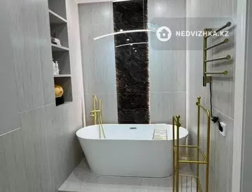 4-комнатная квартира, этаж 6 из 10, 140 м², миниатюра 9