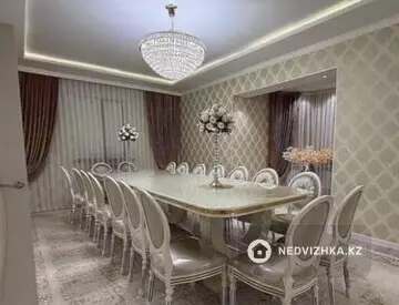 7-комнатный дом, 8 соток, 300 м²