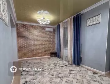 7-комнатный дом, 8 соток, 300 м²