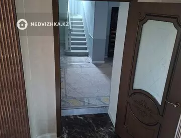 7-комнатный дом, 8 соток, 300 м², миниатюра 11