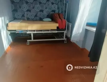4-комнатная квартира, этаж 4 из 5, 63 м²