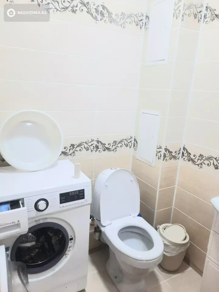 2-комнатная квартира, этаж 8 из 9, 60 м², фотография 2