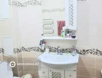2-комнатная квартира, этаж 8 из 9, 60 м²