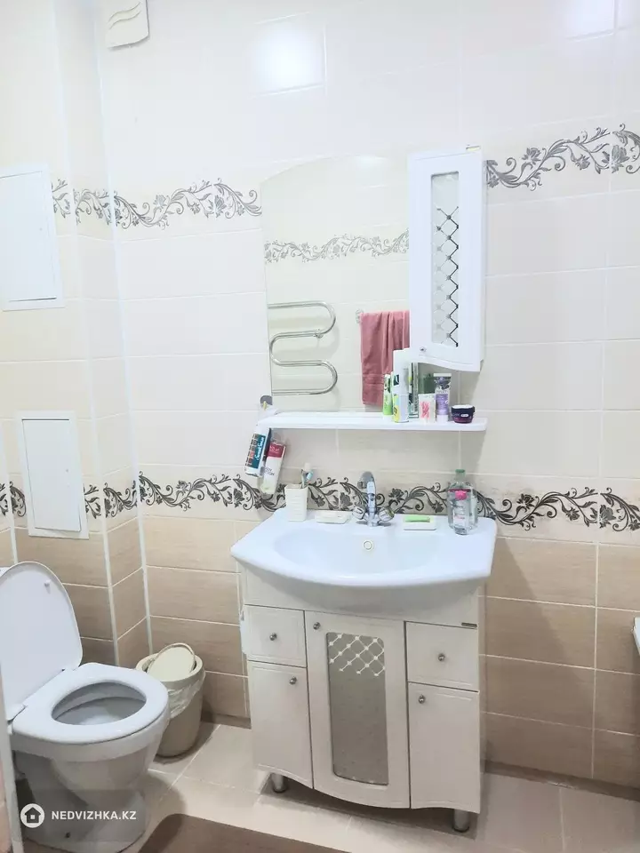 2-комнатная квартира, этаж 8 из 9, 60 м², фотография 3