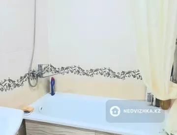 2-комнатная квартира, этаж 8 из 9, 60 м²
