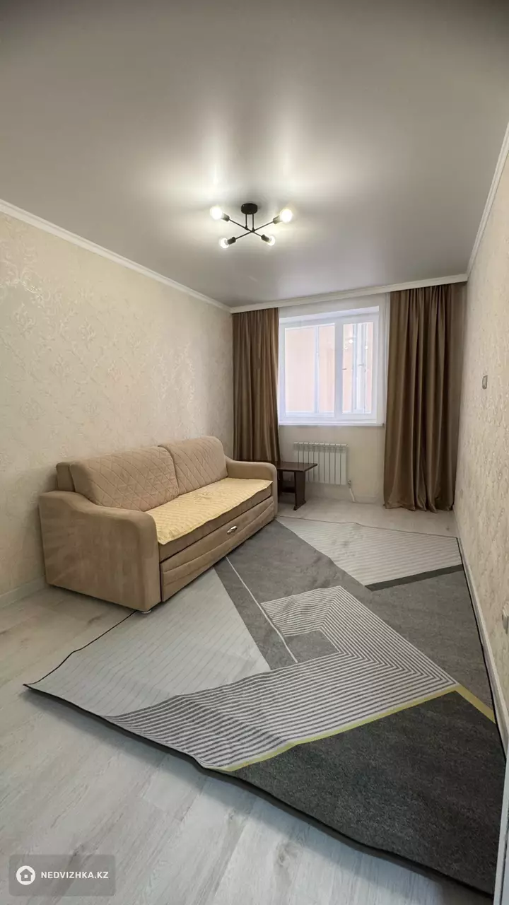 1-комнатная квартира, этаж 2 из 9, 36 м², На длительный срок, фотография 3