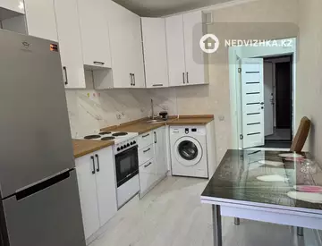 1-комнатная квартира, этаж 3 из 9, 36 м²