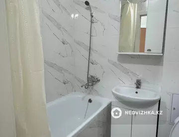 1-комнатная квартира, этаж 3 из 9, 36 м², миниатюра 7