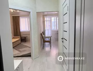 1-комнатная квартира, этаж 3 из 9, 36 м², миниатюра 12