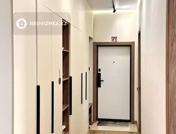 4-комнатная квартира, этаж 2 из 9, 102 м²