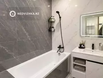 2-комнатная квартира, этаж 8 из 16, 49 м², миниатюра 5