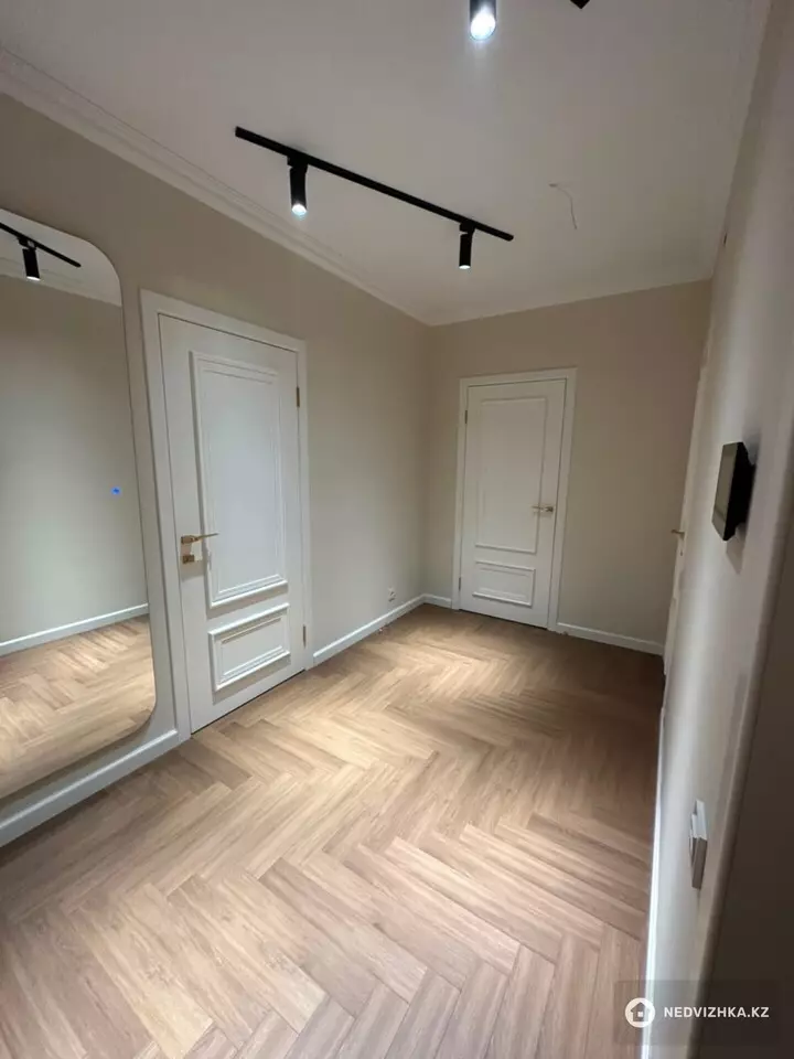 2-комнатная квартира, этаж 15 из 16, 49 м², фотография 2