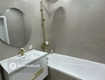 2-комнатная квартира, этаж 15 из 16, 49 м², миниатюра 9