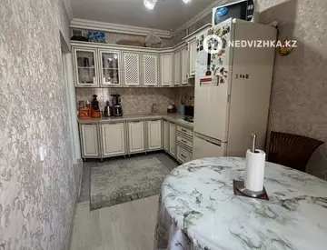 3-комнатная квартира, этаж 2 из 9, 88 м², миниатюра 2