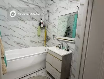 3-комнатная квартира, этаж 2 из 9, 88 м², миниатюра 4