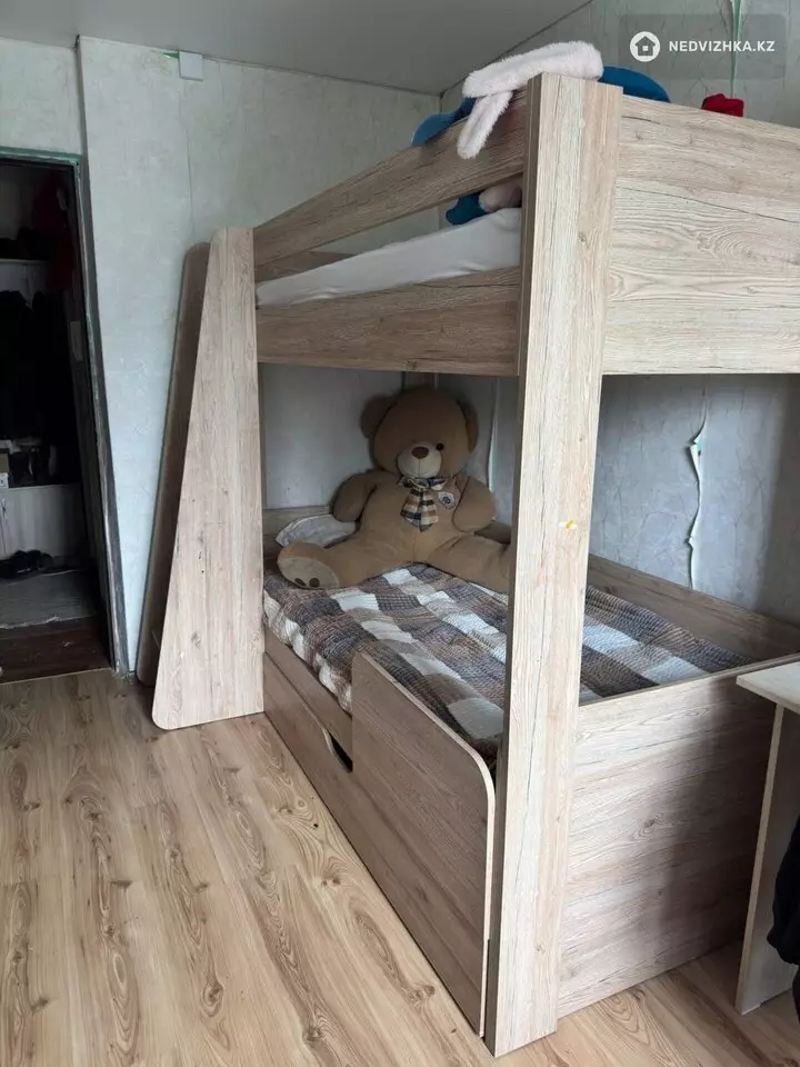 3-комнатная квартира, этаж 4 из 9, 77 м², фотография 4