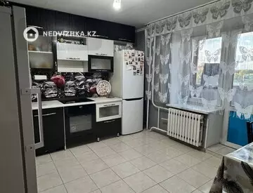 3-бөлмелі пәтер, қабат 4 барлық қабат саны 9, 77 м², 10-нобай