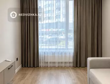 2-комнатная квартира, этаж 2 из 18, 50 м², миниатюра 3