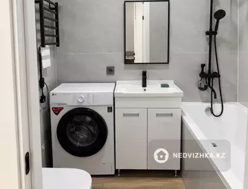 2-комнатная квартира, этаж 2 из 18, 50 м², миниатюра 9