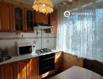 3-комнатная квартира, этаж 4 из 5, 64 м², миниатюра 9