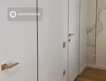 3-комнатная квартира, этаж 5 из 12, 85 м², миниатюра 10