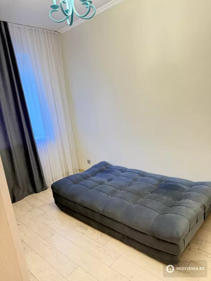 3-комнатная квартира, этаж 3 из 5, 75 м², Посуточно, фотография 3