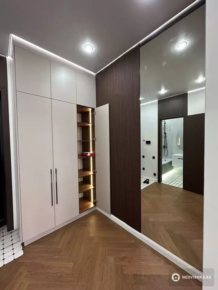 2-комнатная квартира, этаж 7 из 9, 40 м², 3-фотосурет