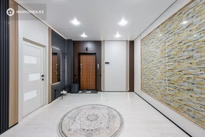3-комнатная квартира, этаж 8 из 10, 75 м²