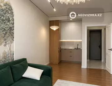 2-комнатная квартира, этаж 6 из 9, 40 м², миниатюра 2