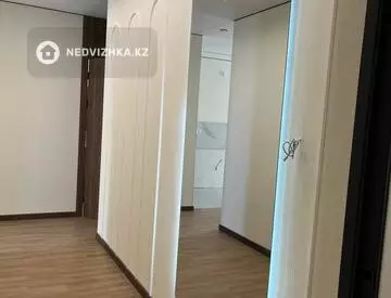3-комнатная квартира, этаж 9 из 9, 71 м²