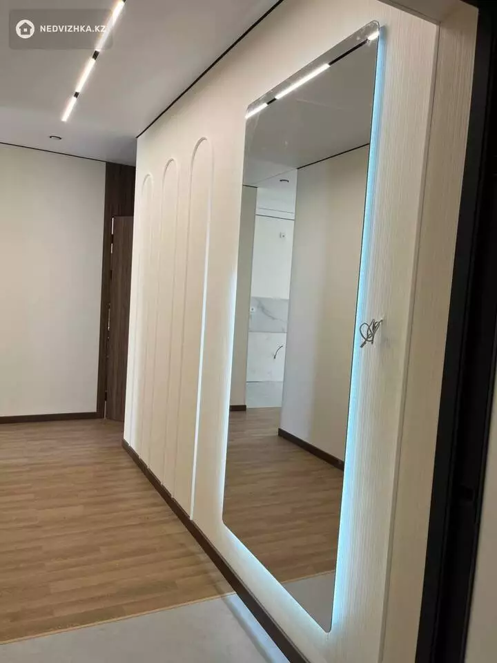 3-комнатная квартира, этаж 9 из 9, 71 м², фотография 4