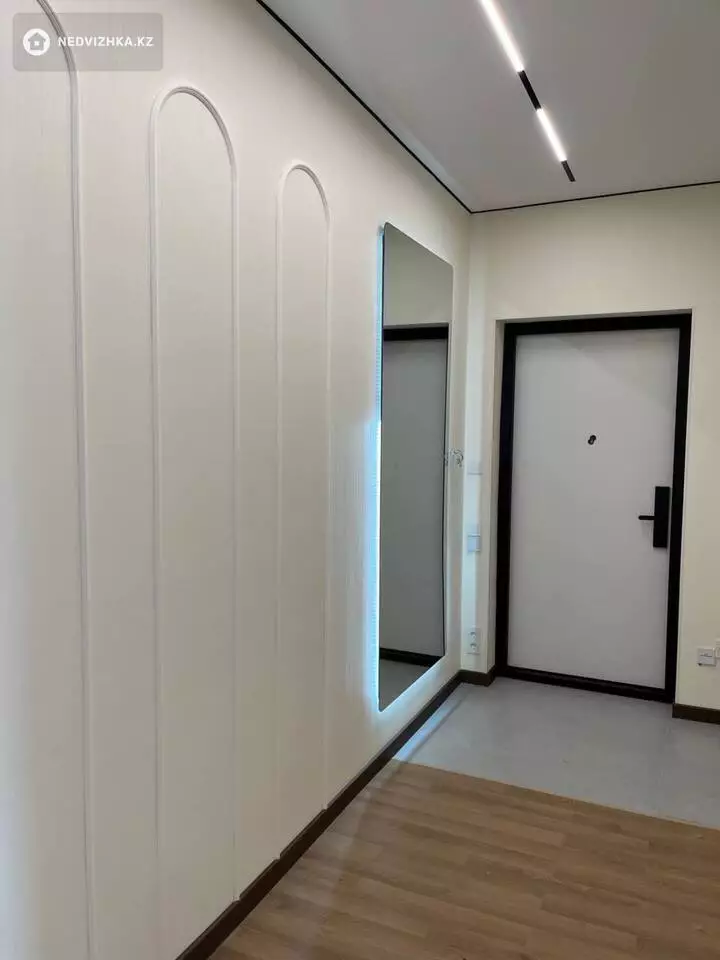 3-комнатная квартира, этаж 9 из 9, 71 м², фотография 3