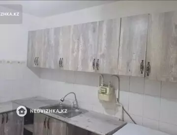 3-комнатная квартира, этаж 3 из 5, 60 м², На длительный срок, миниатюра 8