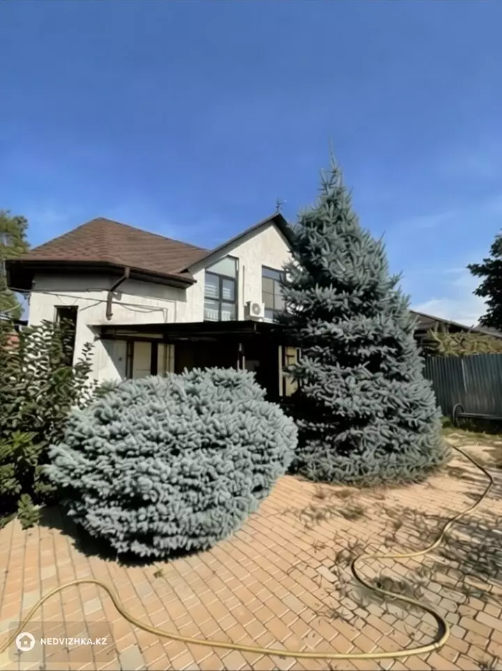 5-комнатный дом, 7 соток, 200 м², фотография 2