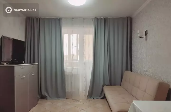 2-комнатная квартира, этаж 10 из 11, 78 м², фотография 3