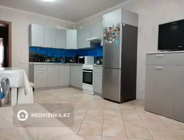 2-комнатная квартира, этаж 10 из 11, 78 м², миниатюра 4